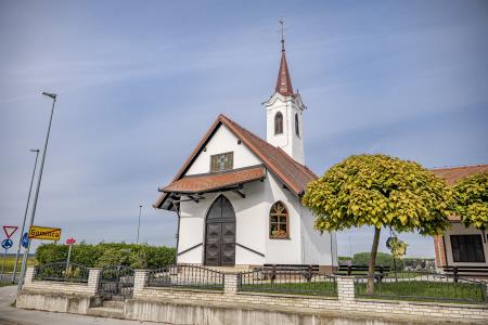 Kapela v Gomilici, posvečena sveti Ani